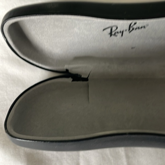 Ray-Ban dark tortoise shell and purple glasses - Picture 9 of 10